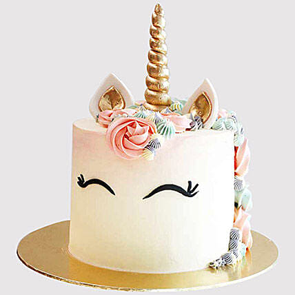 Pretty Unicorn Themed Cake: 