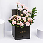 باقة القرنفل والورد للأم