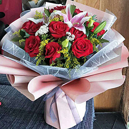 Beautiful Roses and Lily: Send Flowers To China