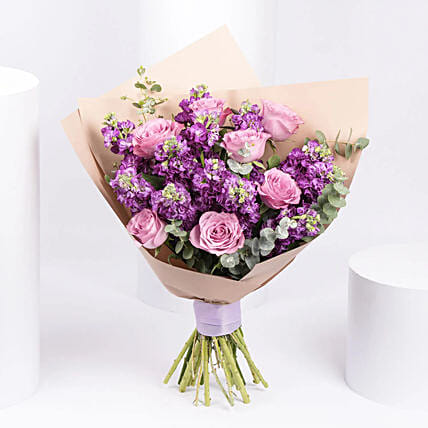 Purple Flowers Bouquet: Mothers Day Gifts in Jordan