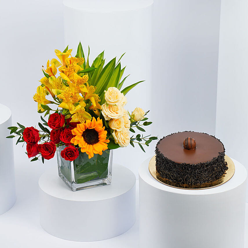 Delightful Birthday Chocolate Cake and Flowers: 
