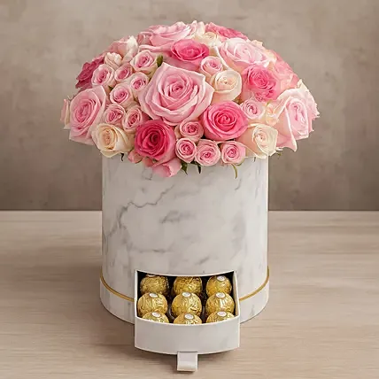 Box Of Pink Roses And Chocolates: 