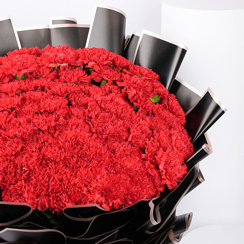 Order 100 Red Carnations Bouquet Online | Same-Day Delivery UAE - Fnp.ae