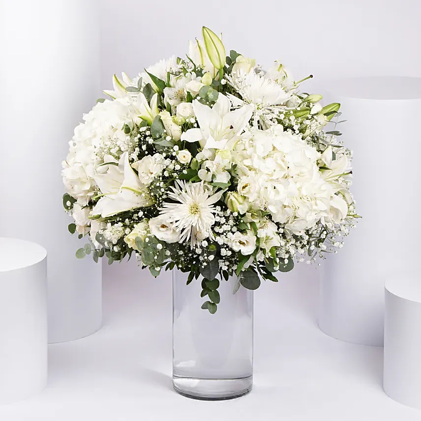 Enchanting White Flower Arrangement: White Flower Bouquets