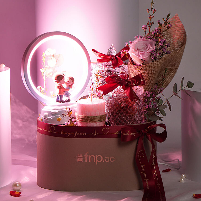 لحظات خالدة | سلة هدايا عيد الحب: هدايا الفلنتاين للفتيات
