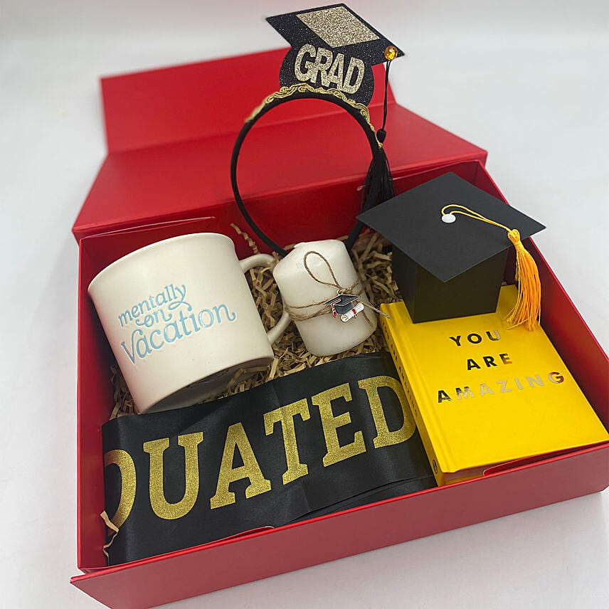 بكج هدايا التخرج: Graduation Gift Hampers