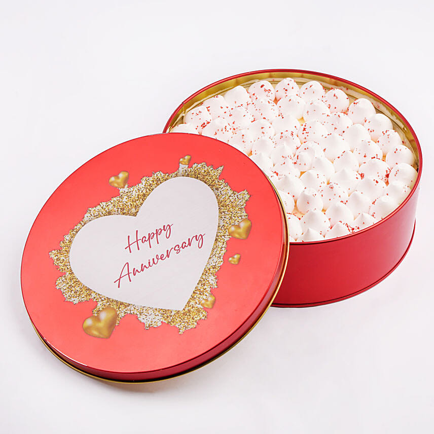 كيكة ريد فيلفت لذيذة في بوكس عيد الزواج: كيكات علب قصدير اونلاين 