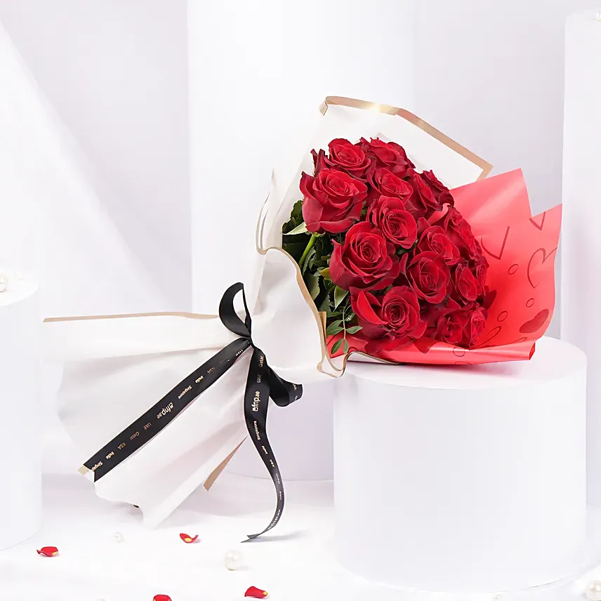 Rosy Reverie 18 Roses Bouquet: Valentine Flower Bouquets