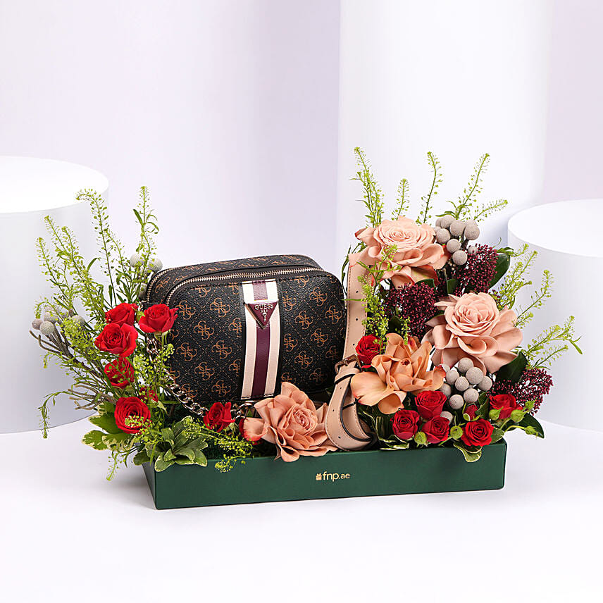 Guess Crossbody Bag Gift tray for Her: 