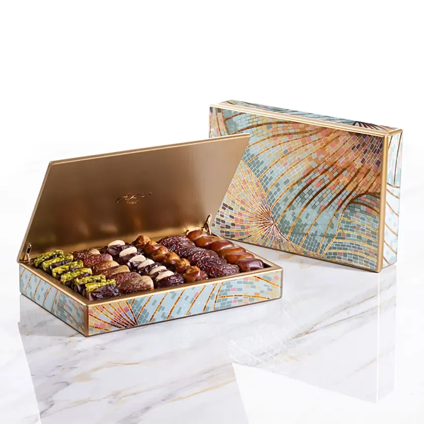 Bateel Lucina Assorted Dates: 