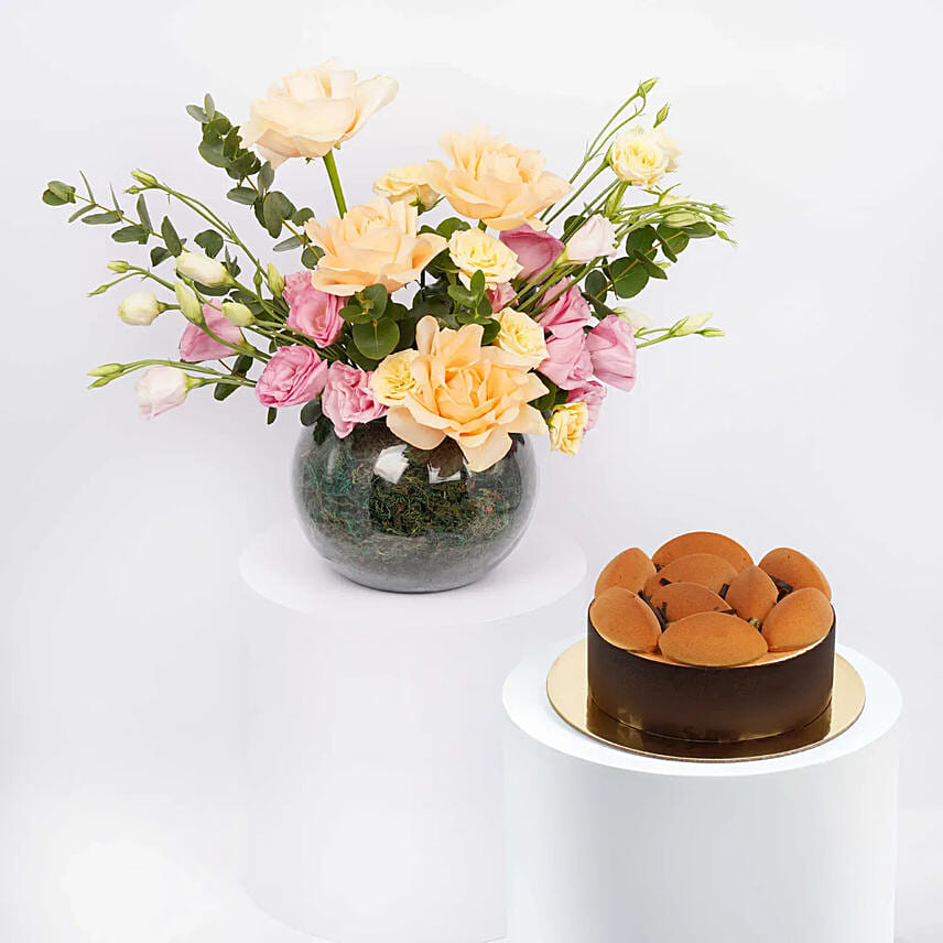 Mix Flowers and Tiramisu Cake Combo: Tiramisu Cakes