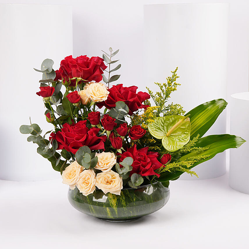 Elegant Rose Vase Bowl: 