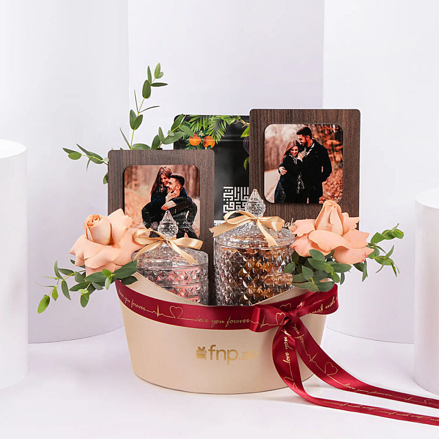 Forever In Love Wine Hamper: Valentine Gift Hampers to Ras Al Khaimah