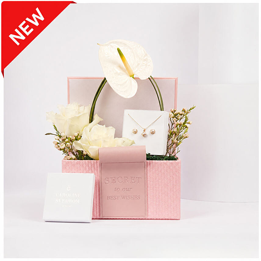 Caroline svedbom Classic Pearl Gift Set for Her: 