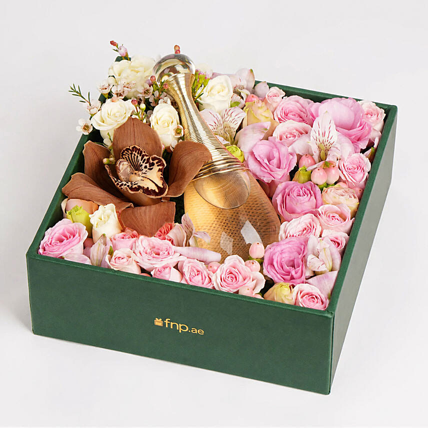Dior Jadore Perfume In Flower Box: Perfumes in UAE