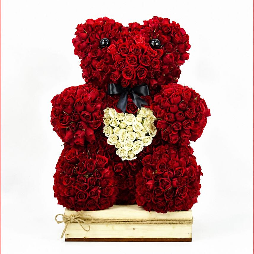 Fresh Rose Teddy with Heart: Romantic Gifts