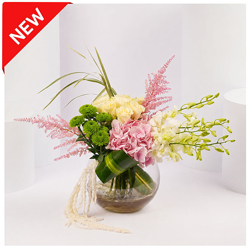 Serene Bloom Arrangement in Glass Vase: 