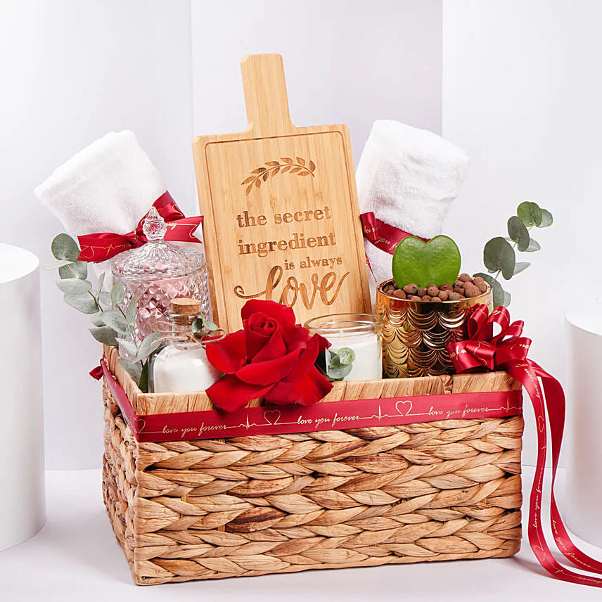 Love Recipe Basket: Anniversary Gift Hampers