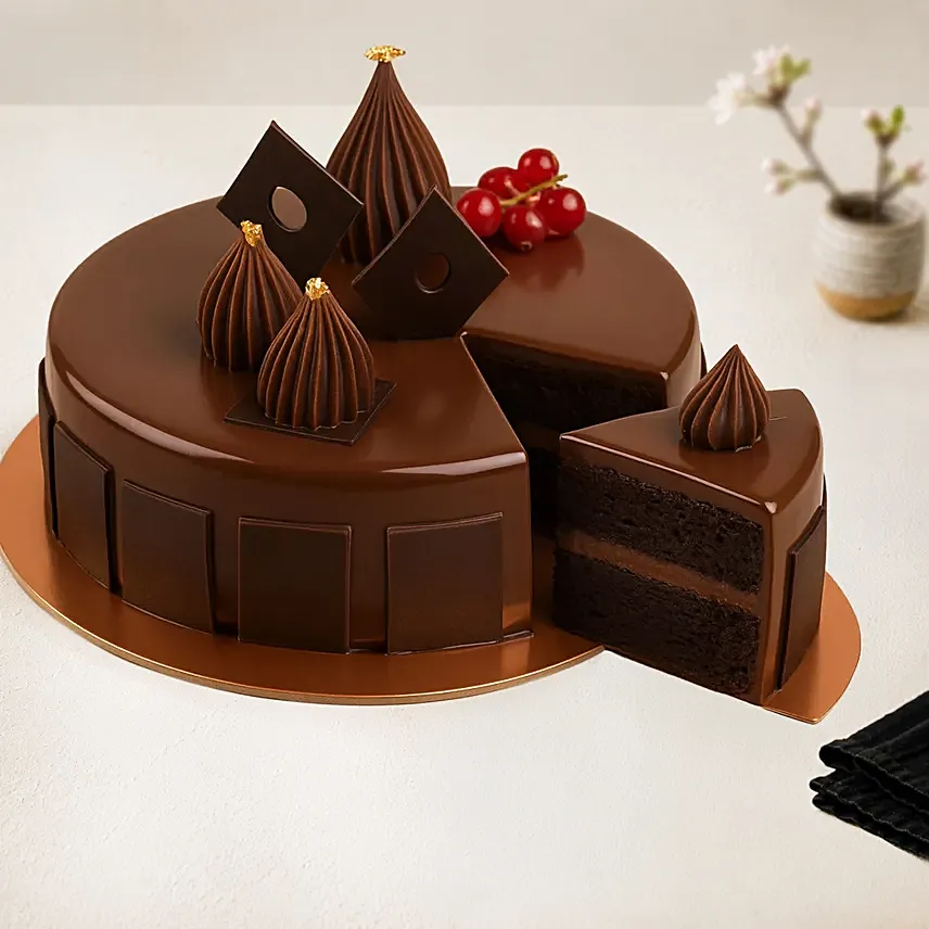Chocolate Crimson Mirror Cake: Cakes Delivery in Dubai