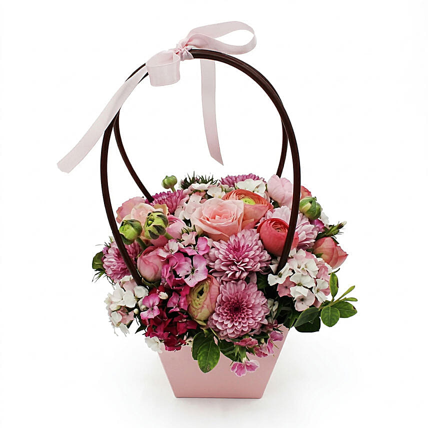 Pinkinsh Arrangement: Mothers Day Gifts in Lebanon