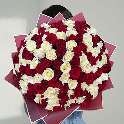 200 Red And White Roses Bouquet: 