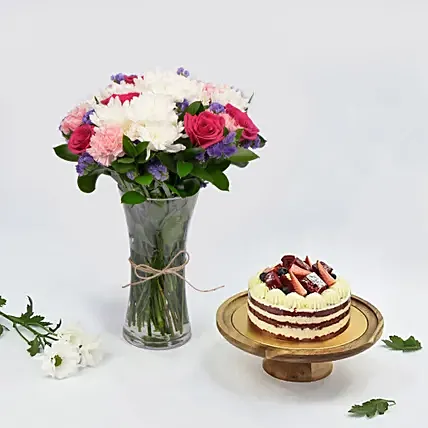 1 Kg red Velvet Cake Combo: Father's Day Flowers and Cakes