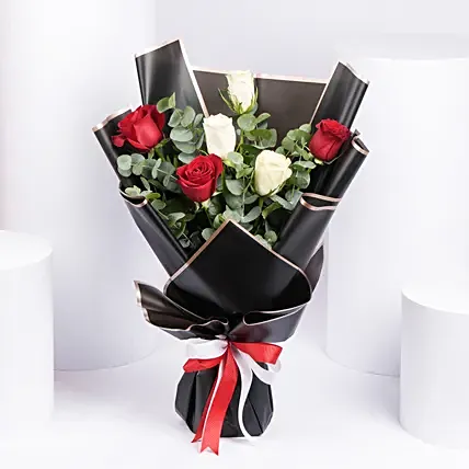 Beauty of Red n White Roses: Rose Bouquets