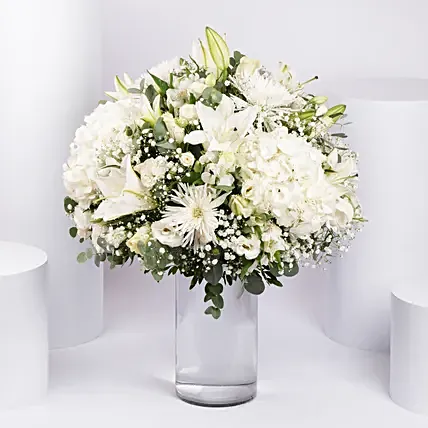Enchanting White Flower Arrangement: White Flower Bouquets