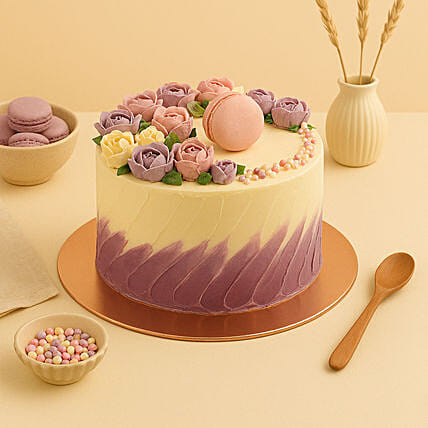 Flowers And Macaroon Chocolate Cake: Women's Day Cakes