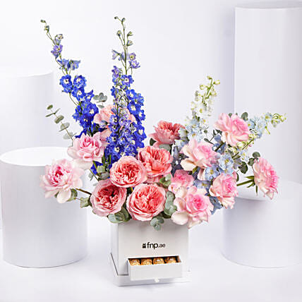 Garden Roses and Delphinium Arrangement: Flower Arrangements 