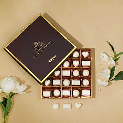 شوكولا بلجيكيه فاخرة - بوكس 25  قطعة شوكولا بيضاء: 