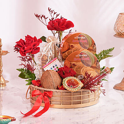 Karwa Chauth Celebration Hamper: Karwa Chauth Gifts
