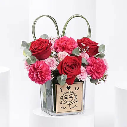 Love And Heart Flowers Vase: Pink Rose Bouquets