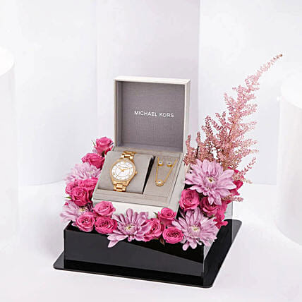 Michael Kors Watch And Jewlery Gift Set For Her: Michael Kors Watches