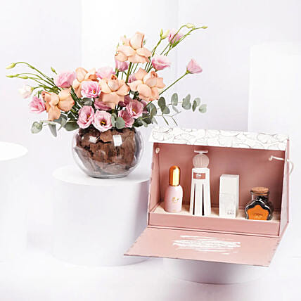 Min Al Qalb Giftset By Ahmed Perfumes With Flowers: Ahmed Al Maghribi Perfumes