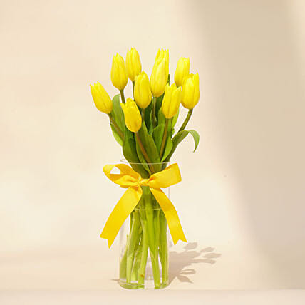 Serene Yellow Tulips Glass Vase: Tulip Flower Bouquets