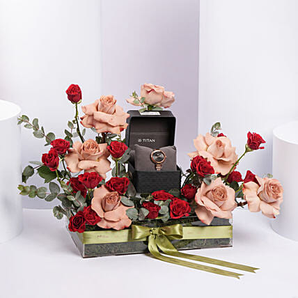 باقة ورود و ساعة تيتان راغا نسائية: هدايا عيد الأم اون لاين 