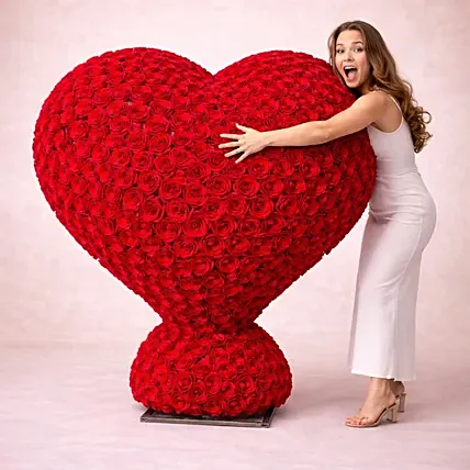 Valentines Grand Heart of 5000 Red Roses: 