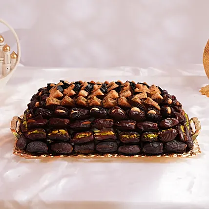 Signature Dates Arrangement: Dates in dubai