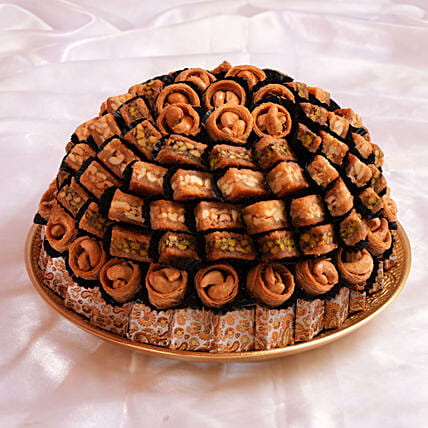 Premium Arabic Sweets Platter: Ramadan Sweets