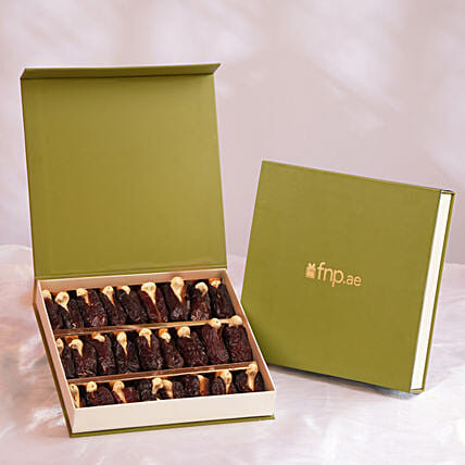 Cashew Stuffed Dates Box: Meet N-greet-gifts