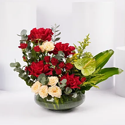 Elegant Rose Vase Bowl: 