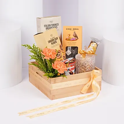 Premium Wooden Hamper Assorted Snacks and Tea Collection: Gift Hampers 