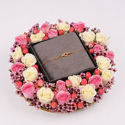 Cerruti 1881 Gold plated Sabrina Bracelet for Her: Jewellery 