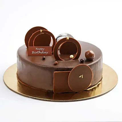 Fudge Cake For Birthday: Gifts 