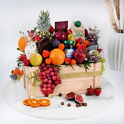 The Healthy Choice Basket: Fresh Fruit Basket 