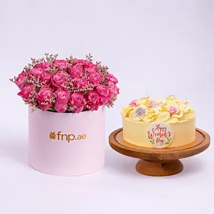 Luxury Roses And Cream Cake Combo: 