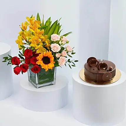Mix Flowers and Chocolate Fudge Combo: 