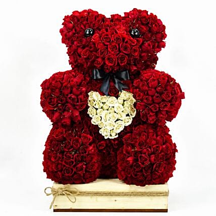 Fresh Rose Teddy with Heart: 