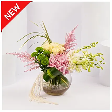 Serene Bloom Arrangement in Glass Vase: 